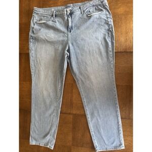 Laurie Felt Women's Size 24W Classic Boyfriend Jeans Light-Wash Blue Plus Size